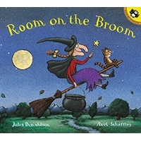 Room on the Broom (Puffin Books)